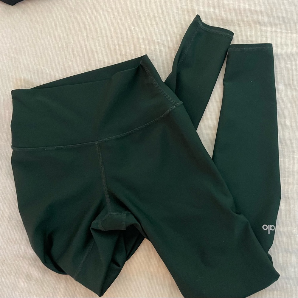 High-Waist Airlift Legging in Forest Green